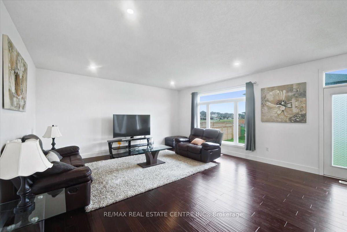 Photo 15 of 31 Ferris Boulevard, Zorra, Thamesford — HOMEH