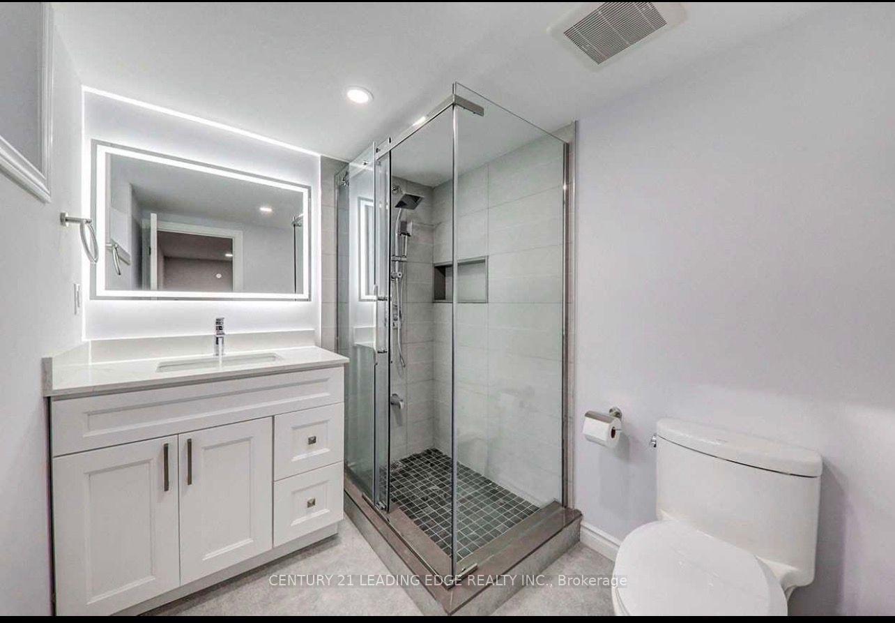 Photo 5 of 301 Rossland Road W, Whitby, Williamsburg — HOMEH