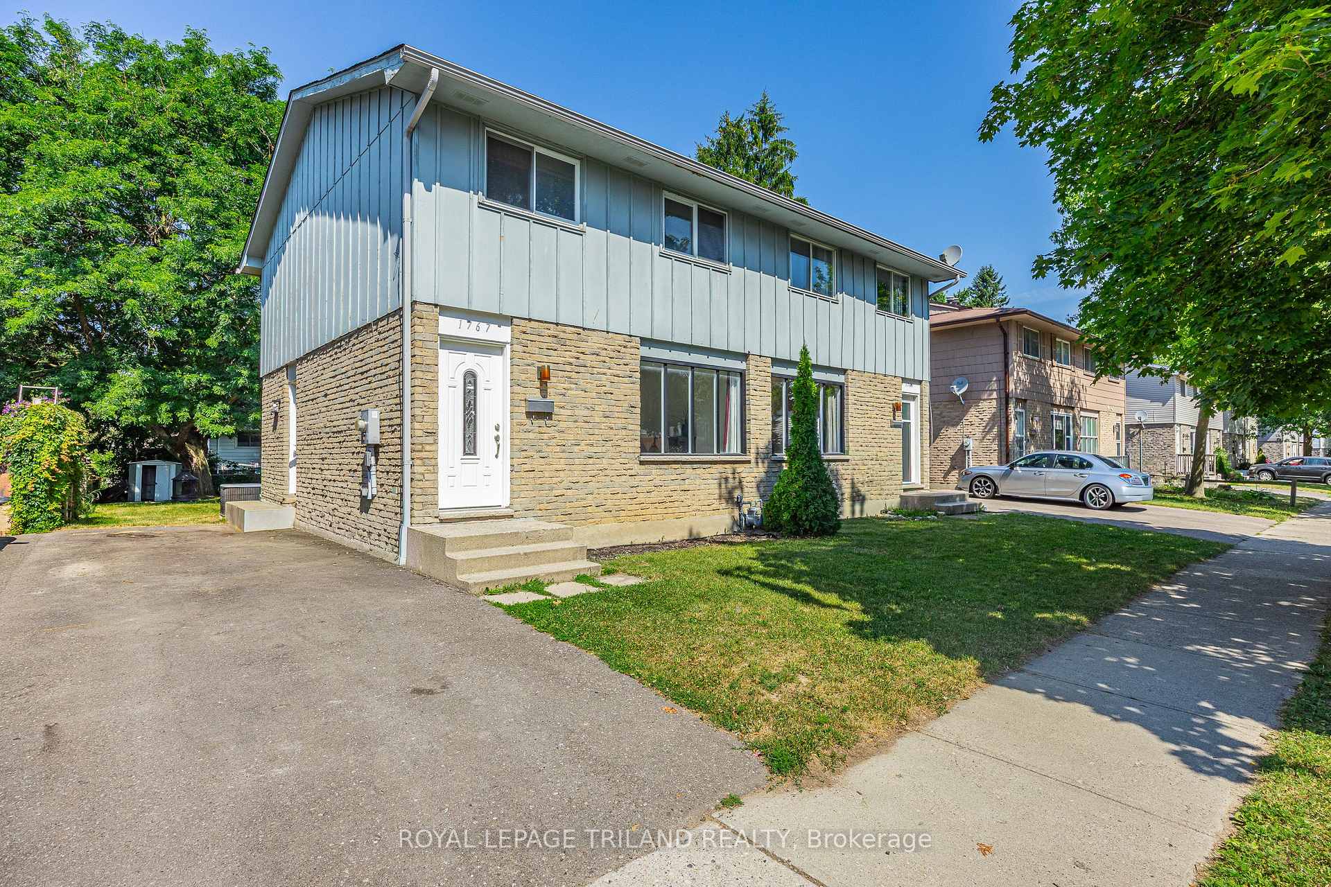 Front of 1767 Aldersbrook Road