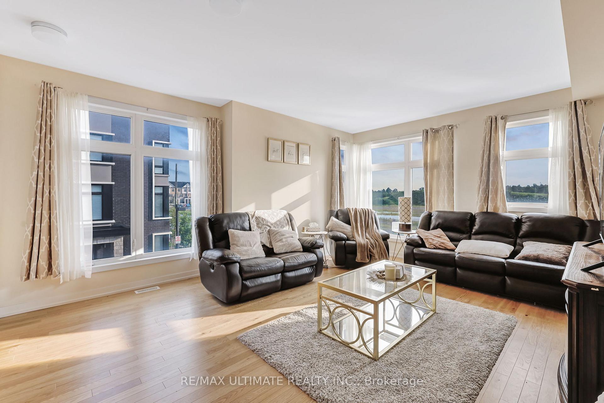 Photo 5 of 2632 Castlegate Crossing Drive, Pickering, Duffin Heights — HOMEH