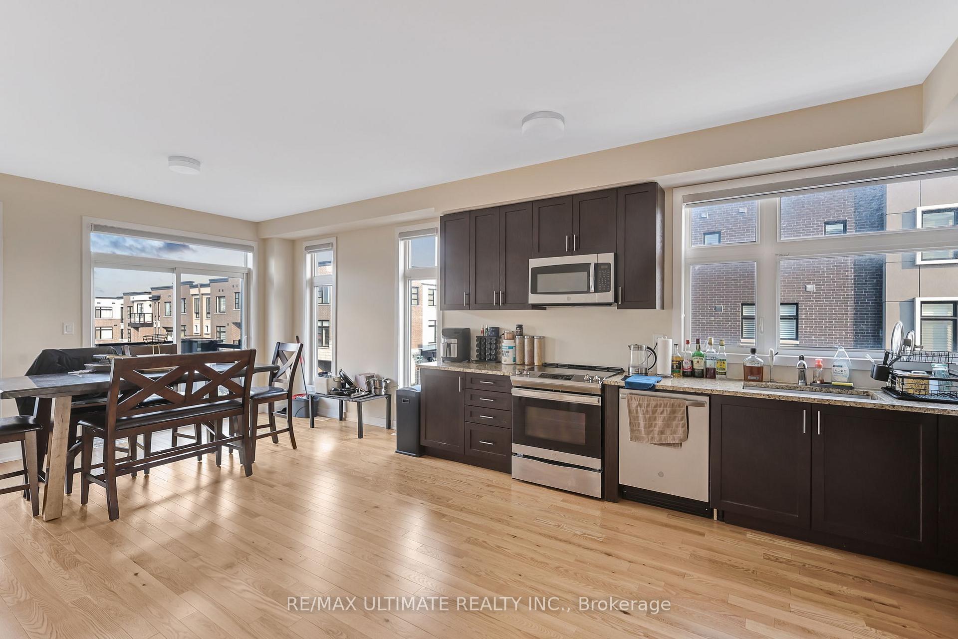 Photo 10 of 2632 Castlegate Crossing Drive, Pickering, Duffin Heights — HOMEH