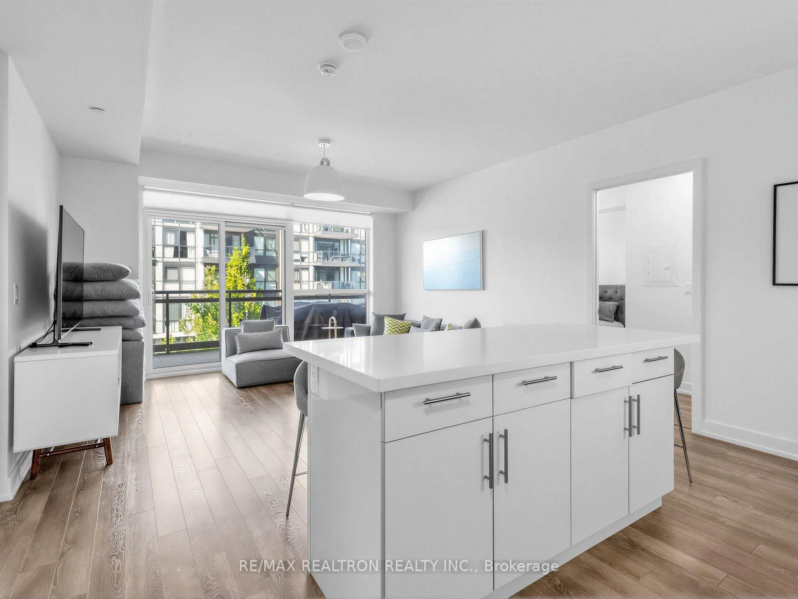 Photo of Unit D212, 333 Sea Ray Avenue