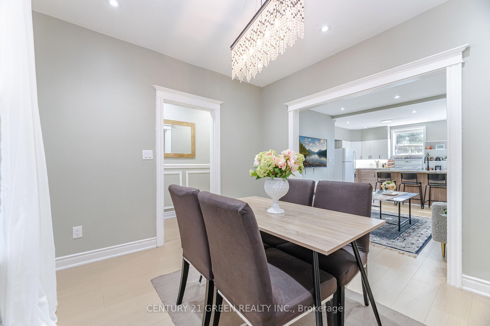 Photo 10 of 61 Stirton Street, Hamilton, Gibson — HOMEH
