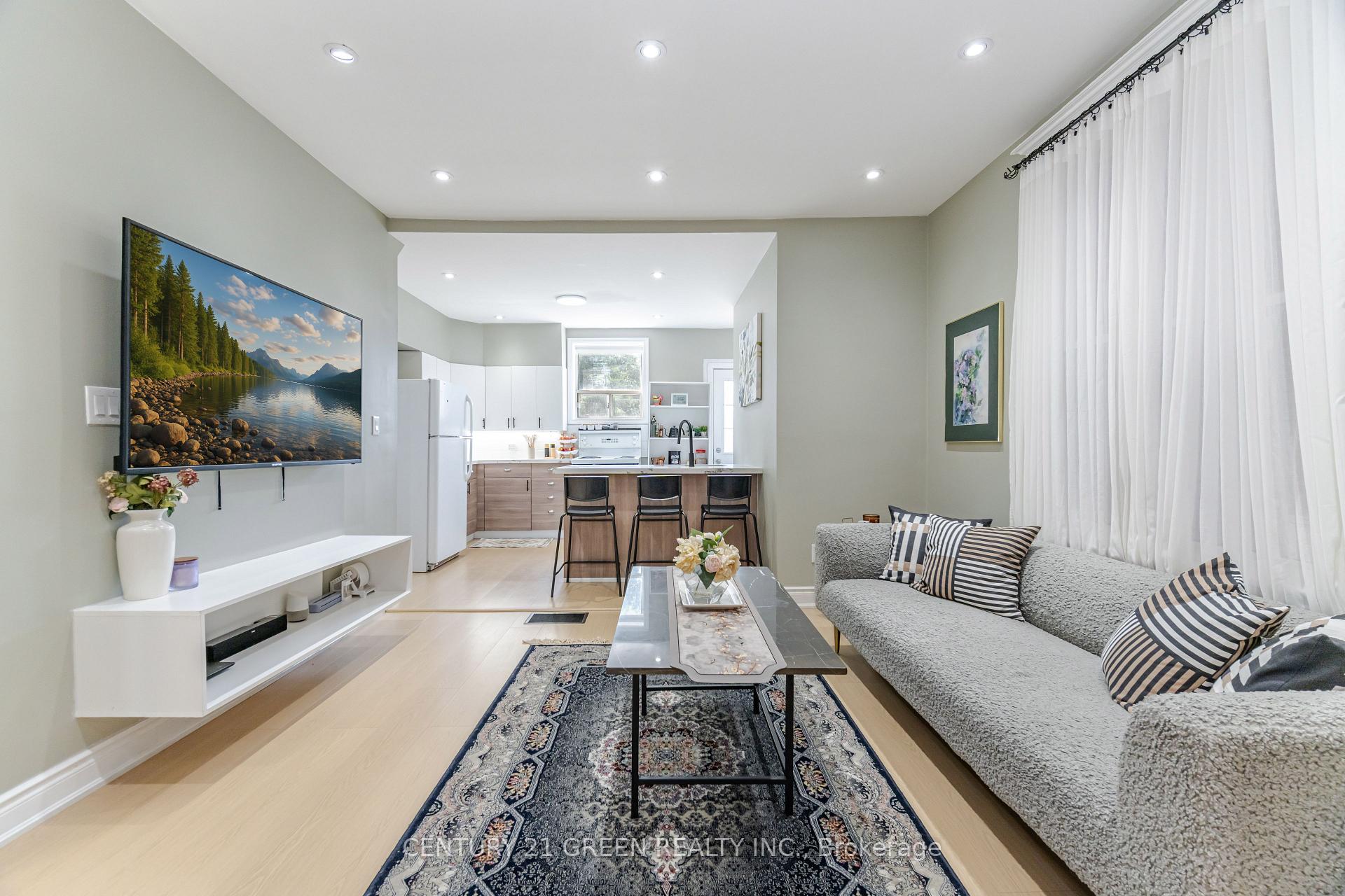 Photo 11 of 61 Stirton Street, Hamilton, Gibson — HOMEH