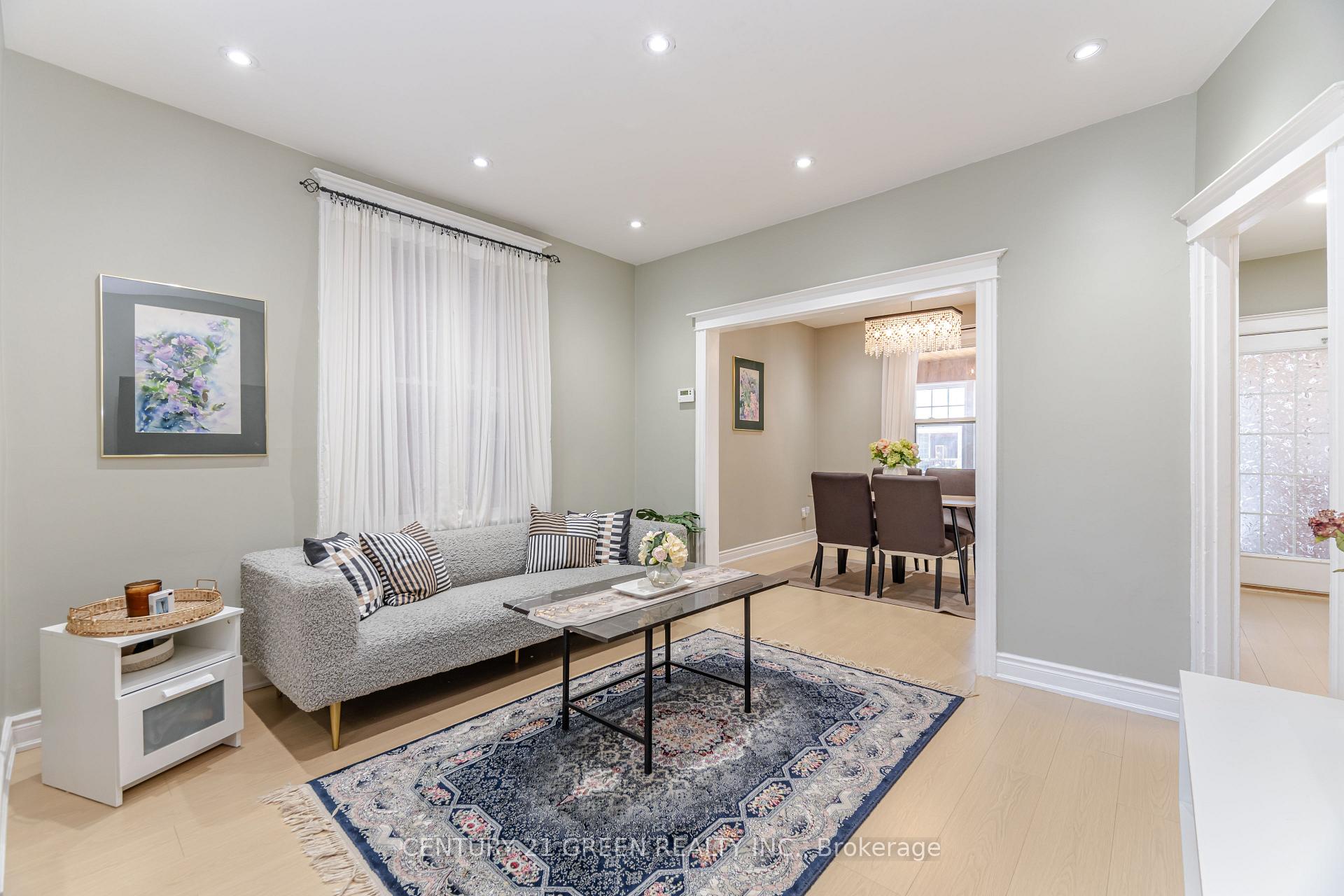 Photo 13 of 61 Stirton Street, Hamilton, Gibson — HOMEH