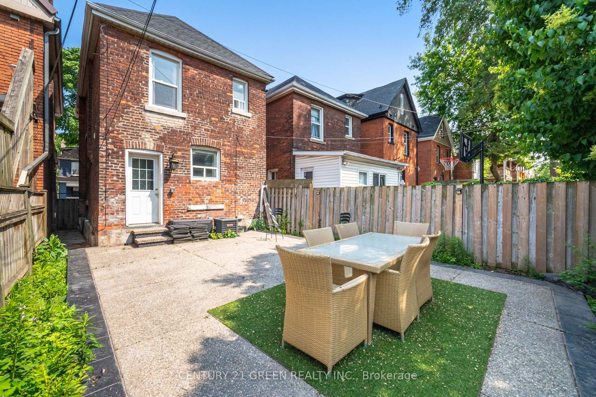 Photo 37 of 61 Stirton Street, Hamilton, Gibson — HOMEH