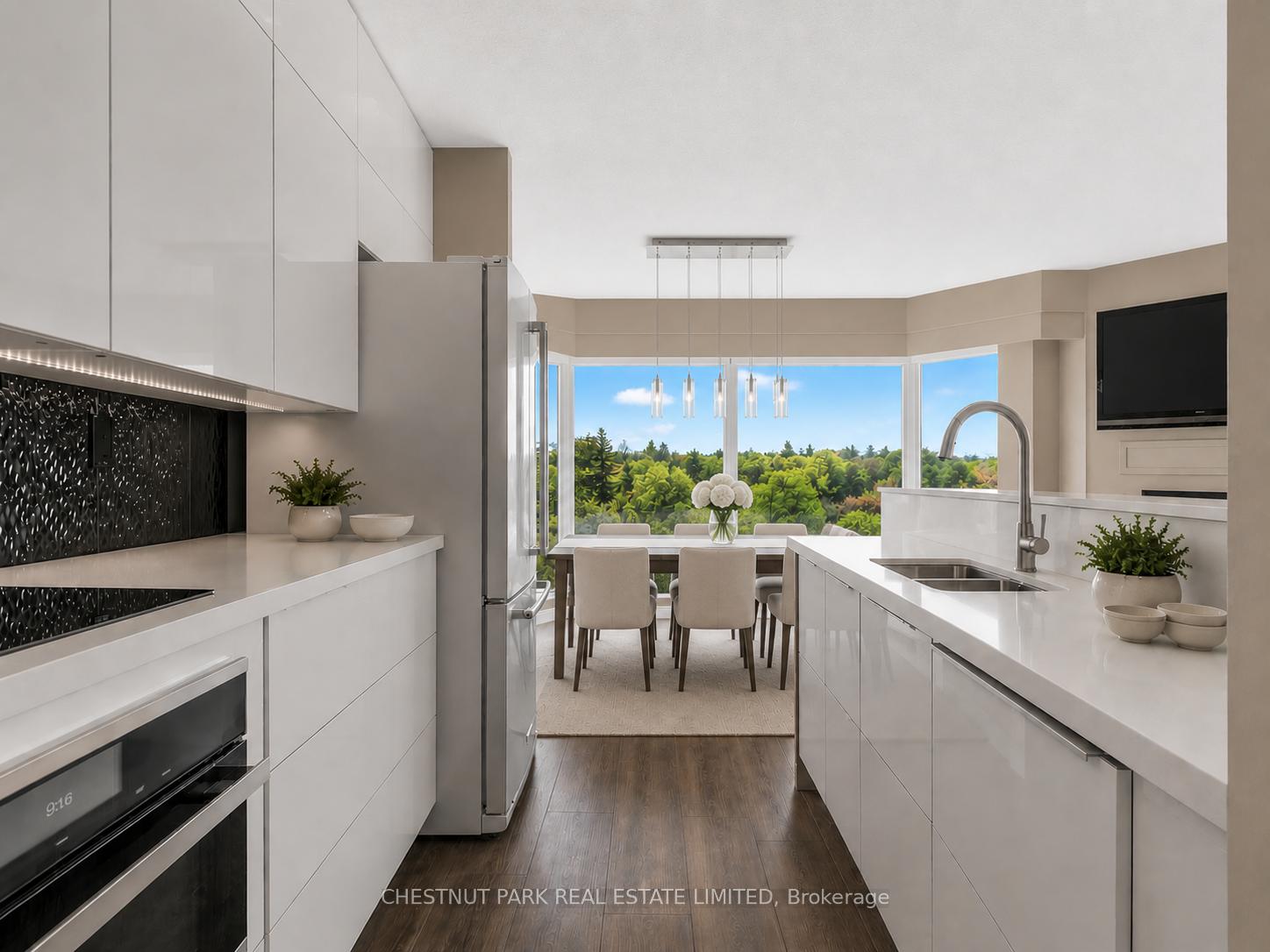 Photo 5 of Unit 502, 97 Lawton Boulevard, Toronto, Yonge-St. Clair — HOMEH