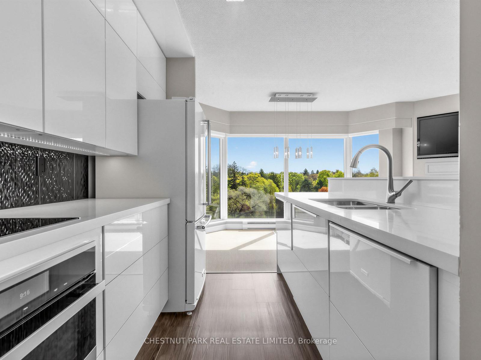 Photo 6 of Unit 502, 97 Lawton Boulevard, Toronto, Yonge-St. Clair — HOMEH