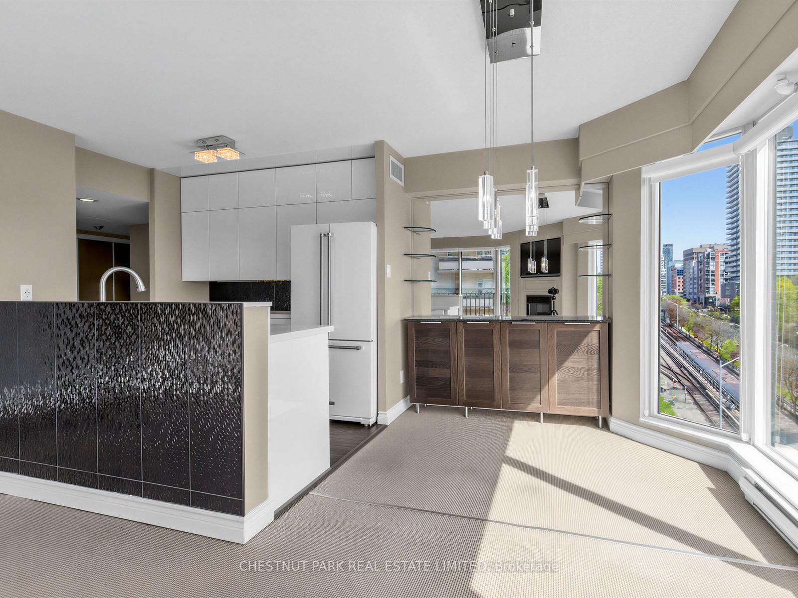 Photo 10 of Unit 502, 97 Lawton Boulevard, Toronto, Yonge-St. Clair — HOMEH