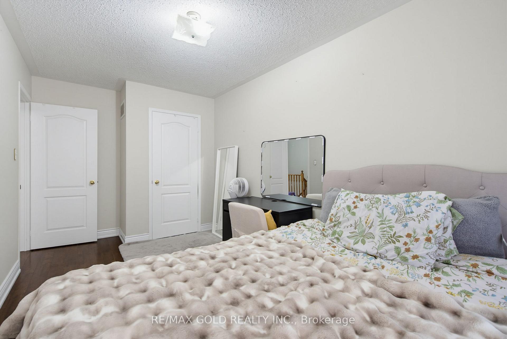Photo 17 of 46 Sand Cherry Crescent, Brampton, Sandringham-Wellington — HOMEH