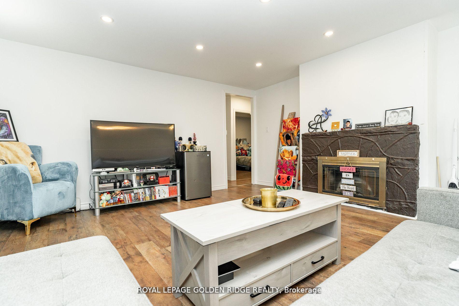 Photo 8 of 19 Lake Drive N, Georgina, Keswick North — HOMEH