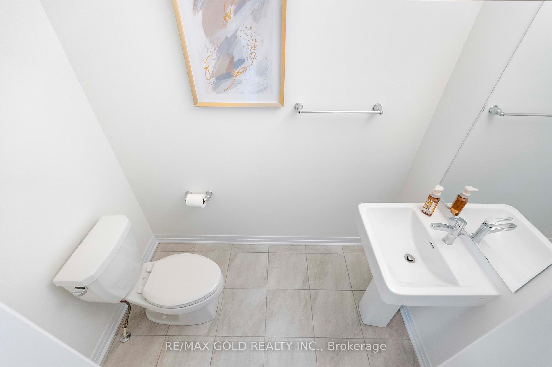 Photo 16 of 39 Timber Falls Drive, Brampton, Northwest Brampton — HOMEH