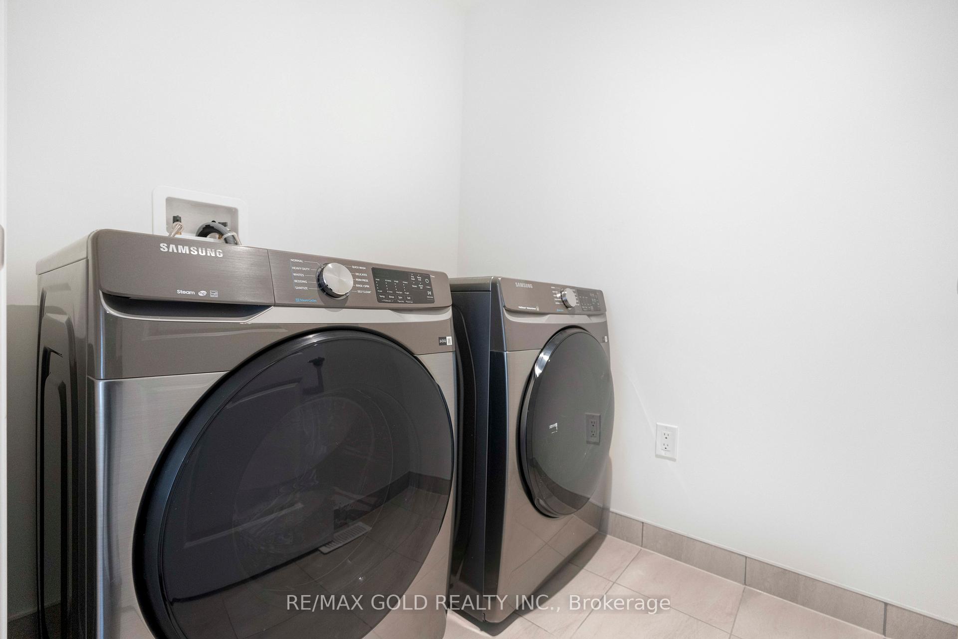 Photo 23 of 39 Timber Falls Drive, Brampton, Northwest Brampton — HOMEH