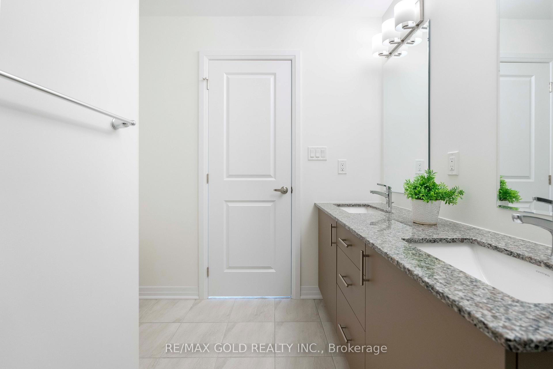 Photo 26 of 39 Timber Falls Drive, Brampton, Northwest Brampton — HOMEH