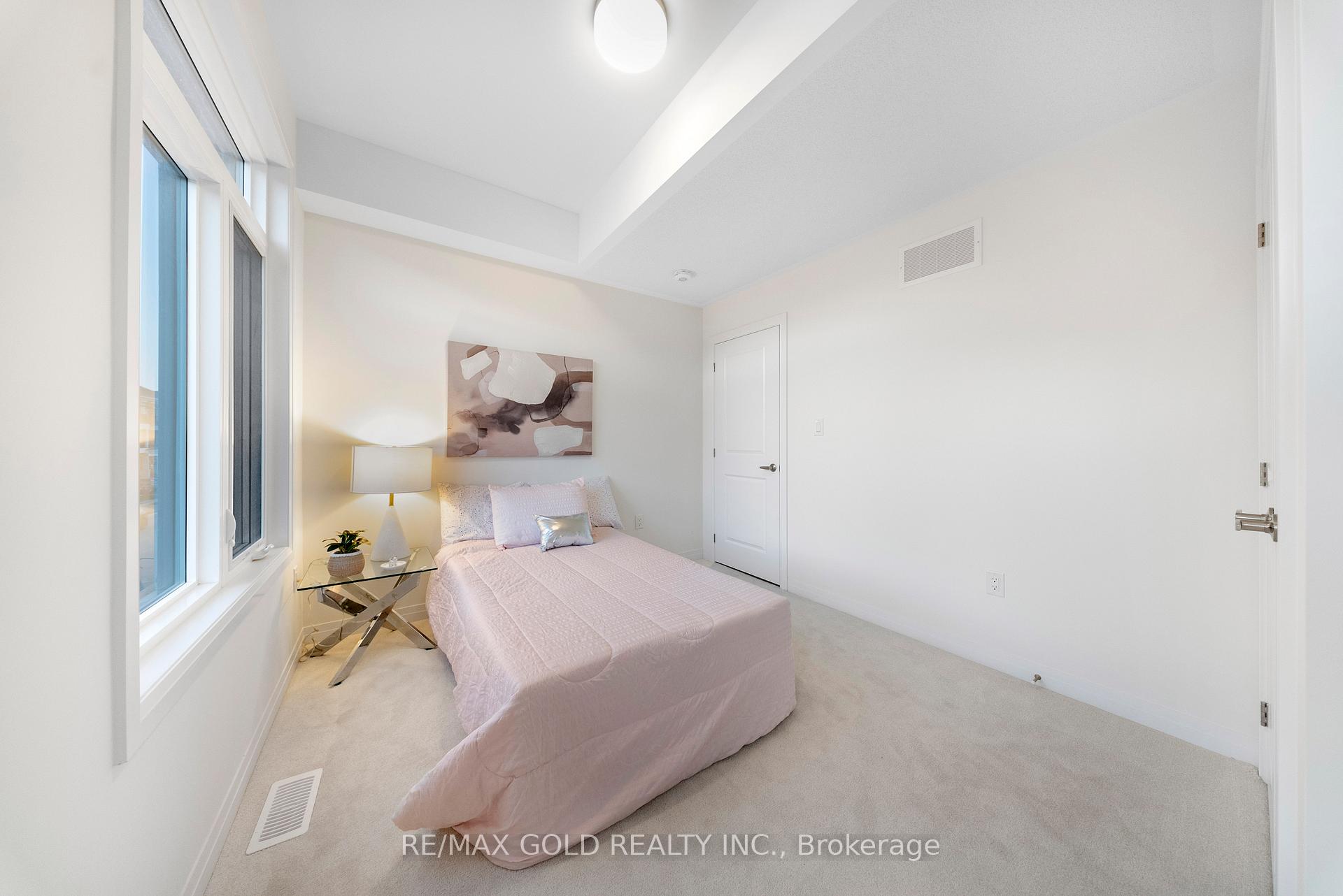 Photo 28 of 39 Timber Falls Drive, Brampton, Northwest Brampton — HOMEH