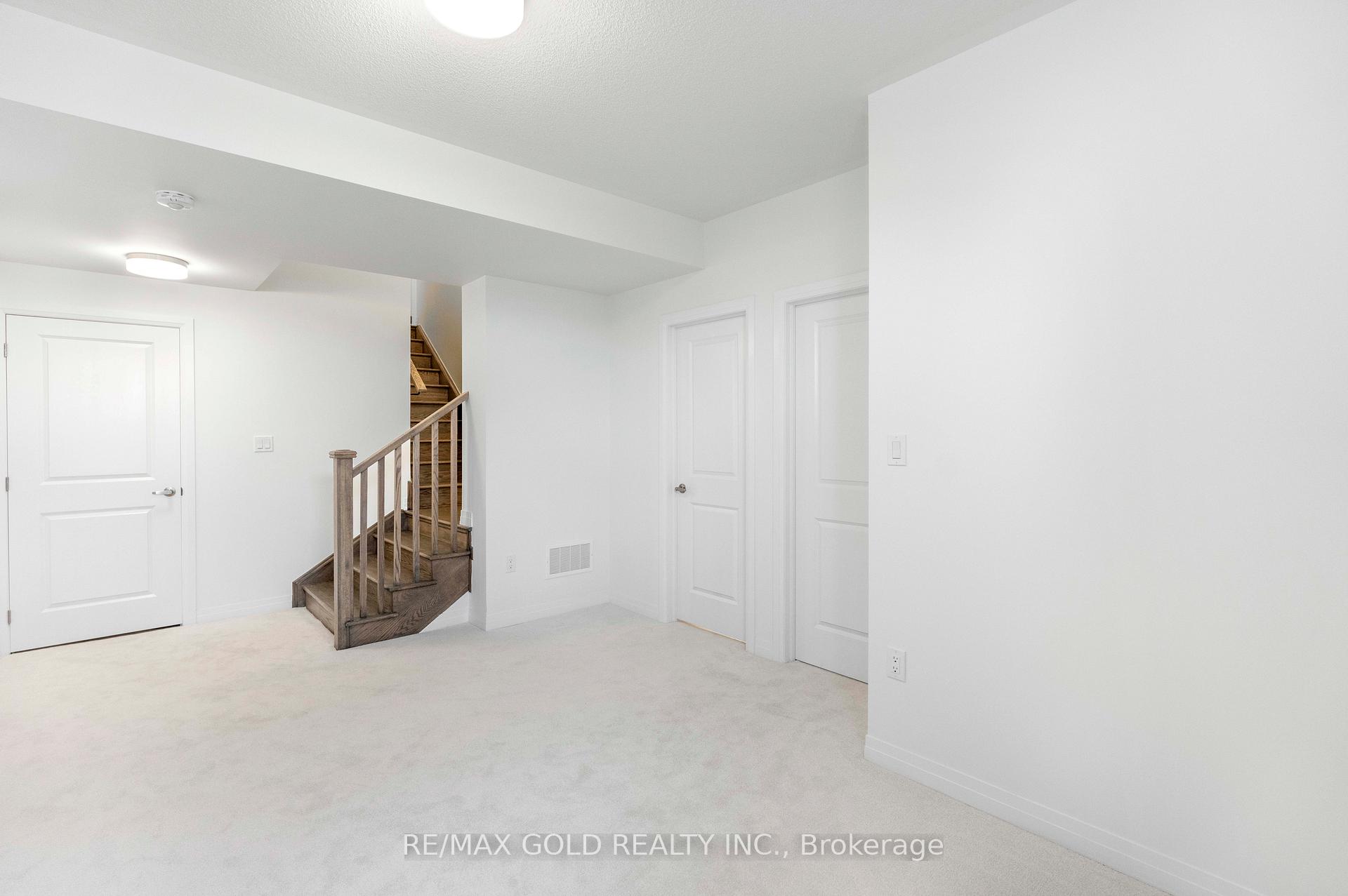Photo 37 of 39 Timber Falls Drive, Brampton, Northwest Brampton — HOMEH
