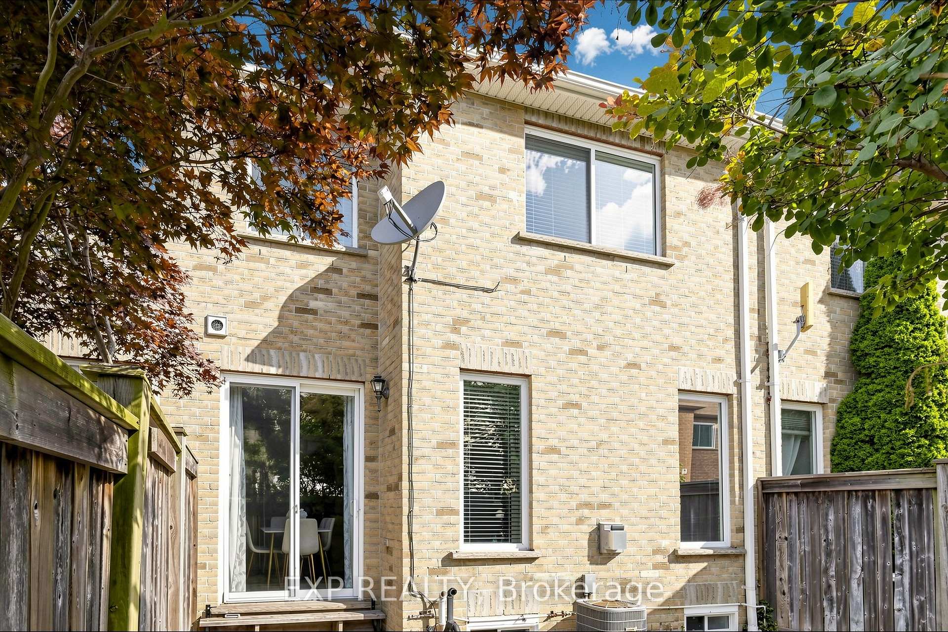 Photo 44 of 2-28 Doon Mills Drive, Kitchener, Doon South — HOMEH