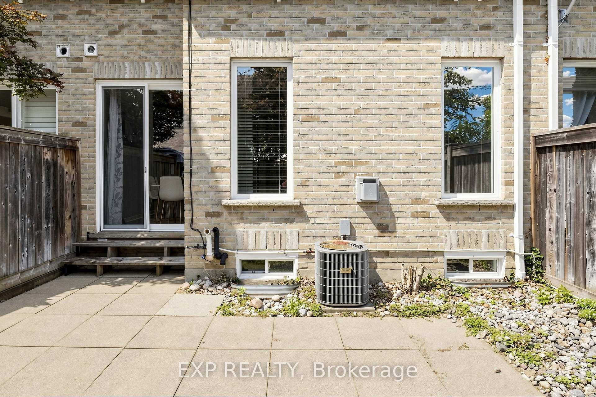 Photo 46 of 2-28 Doon Mills Drive, Kitchener, Doon South — HOMEH