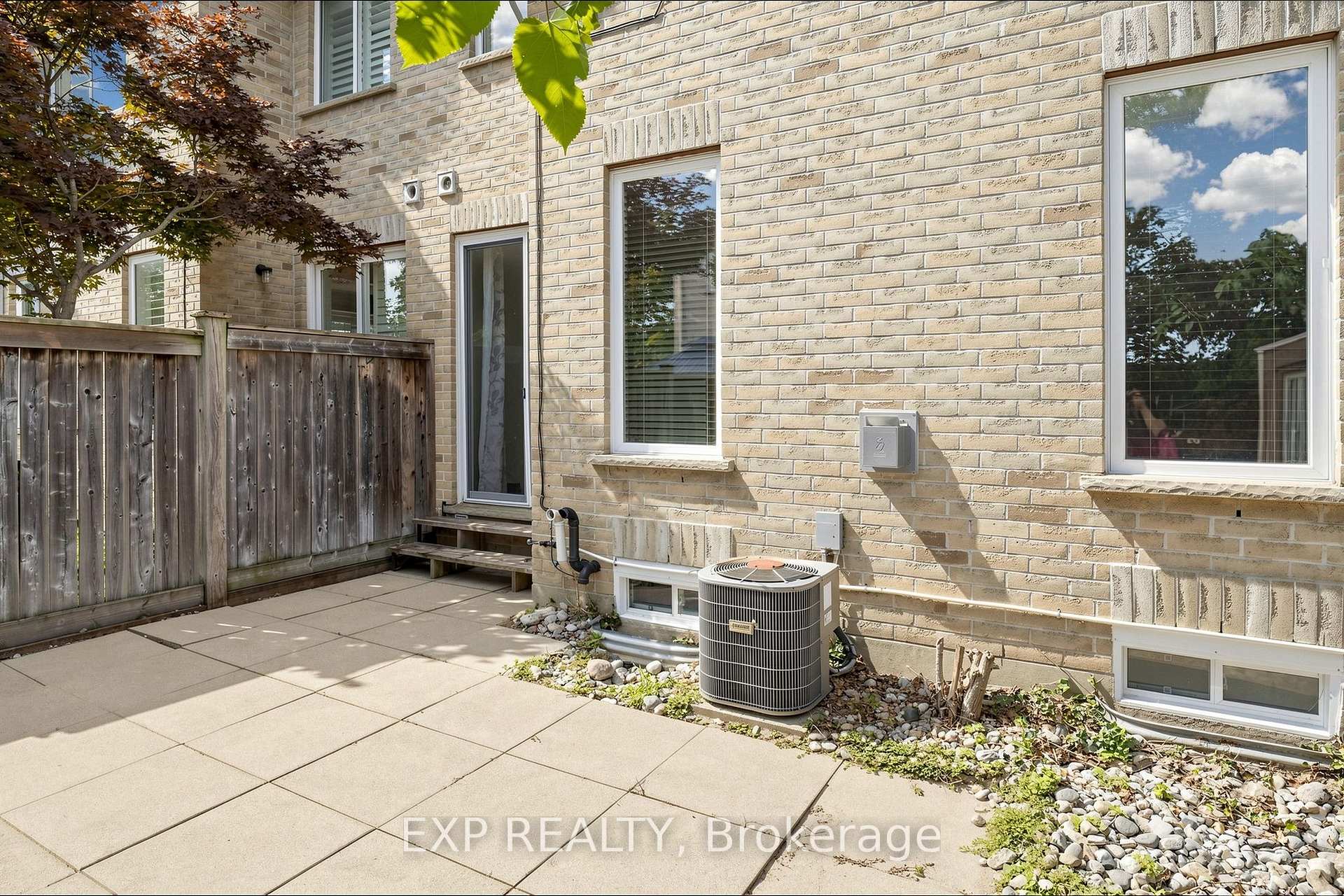 Photo 47 of 2-28 Doon Mills Drive, Kitchener, Doon South — HOMEH
