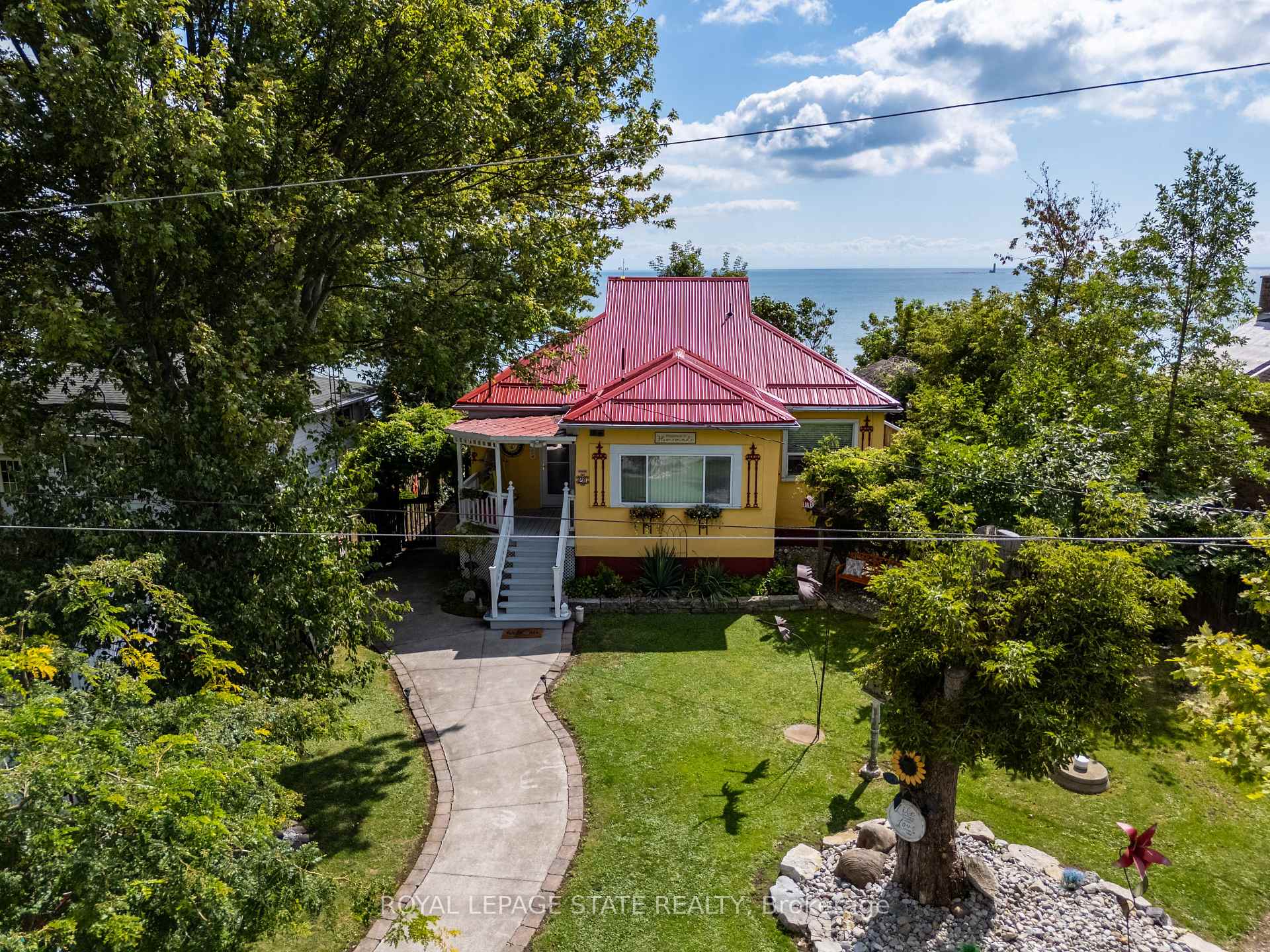 Photo 2 of 23 Nature Line, Haldimand, Dunnville — HOMEH