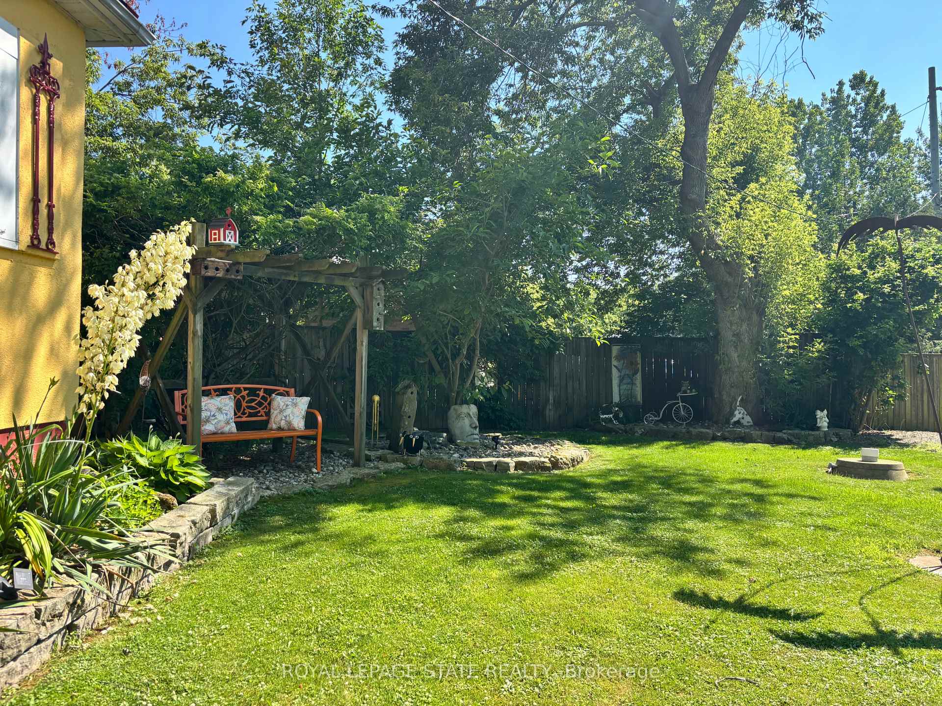 Photo 11 of 23 Nature Line, Haldimand, Dunnville — HOMEH