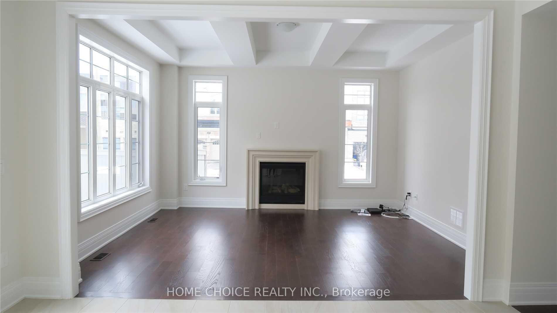 Photo 5 of 120 Hurst Avenue, Vaughan, Patterson — HOMEH