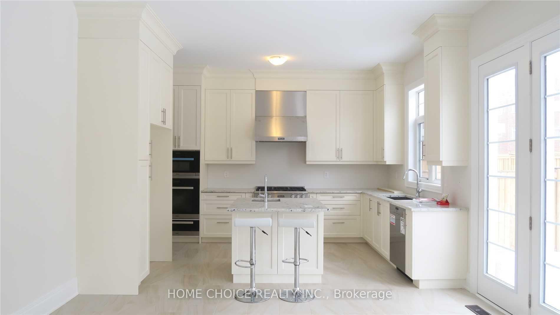 Photo 7 of 120 Hurst Avenue, Vaughan, Patterson — HOMEH