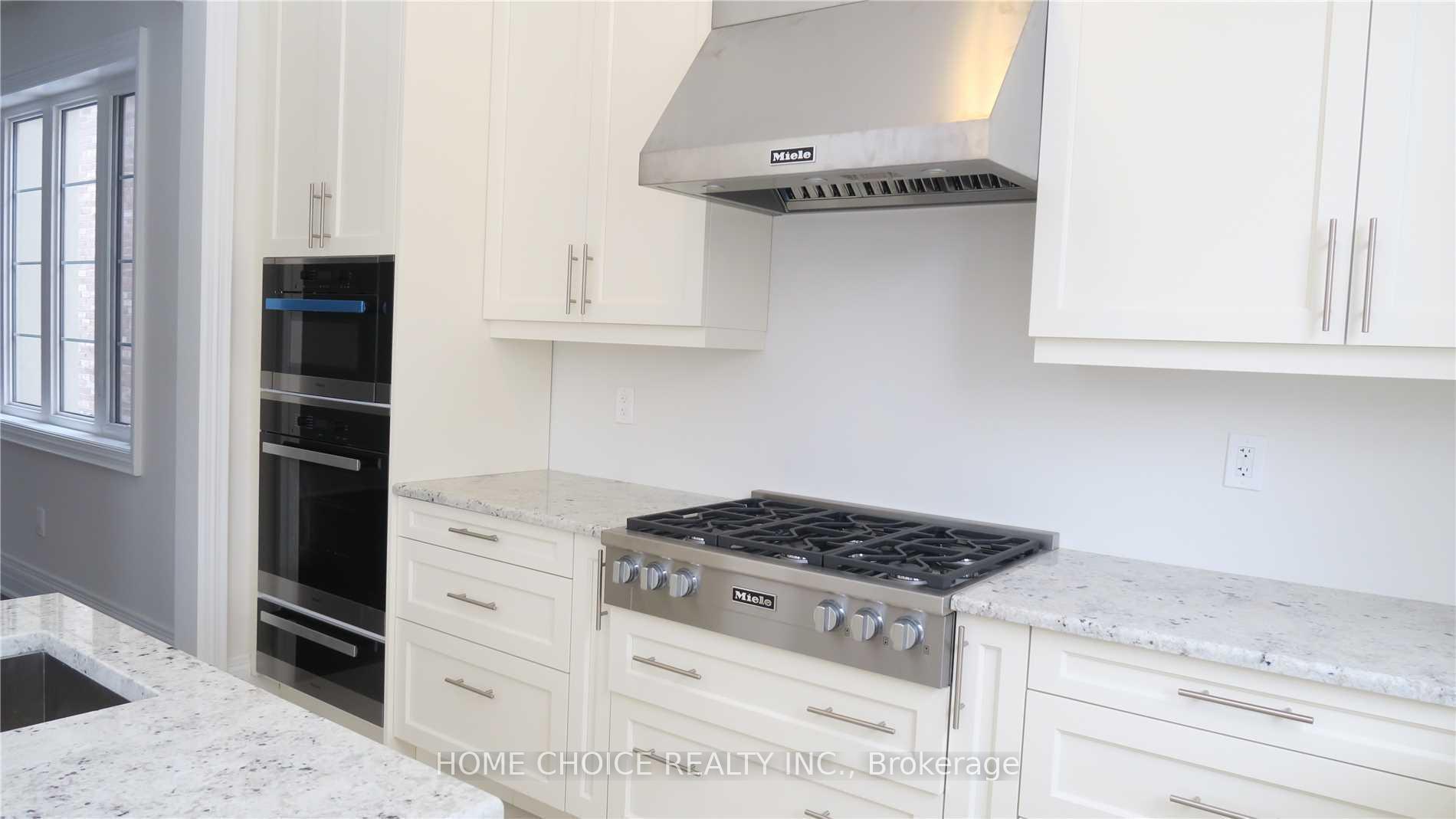 Photo 8 of 120 Hurst Avenue, Vaughan, Patterson — HOMEH