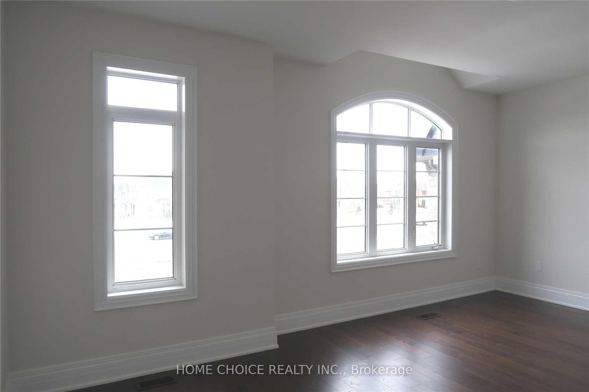 Photo 17 of 120 Hurst Avenue, Vaughan, Patterson — HOMEH