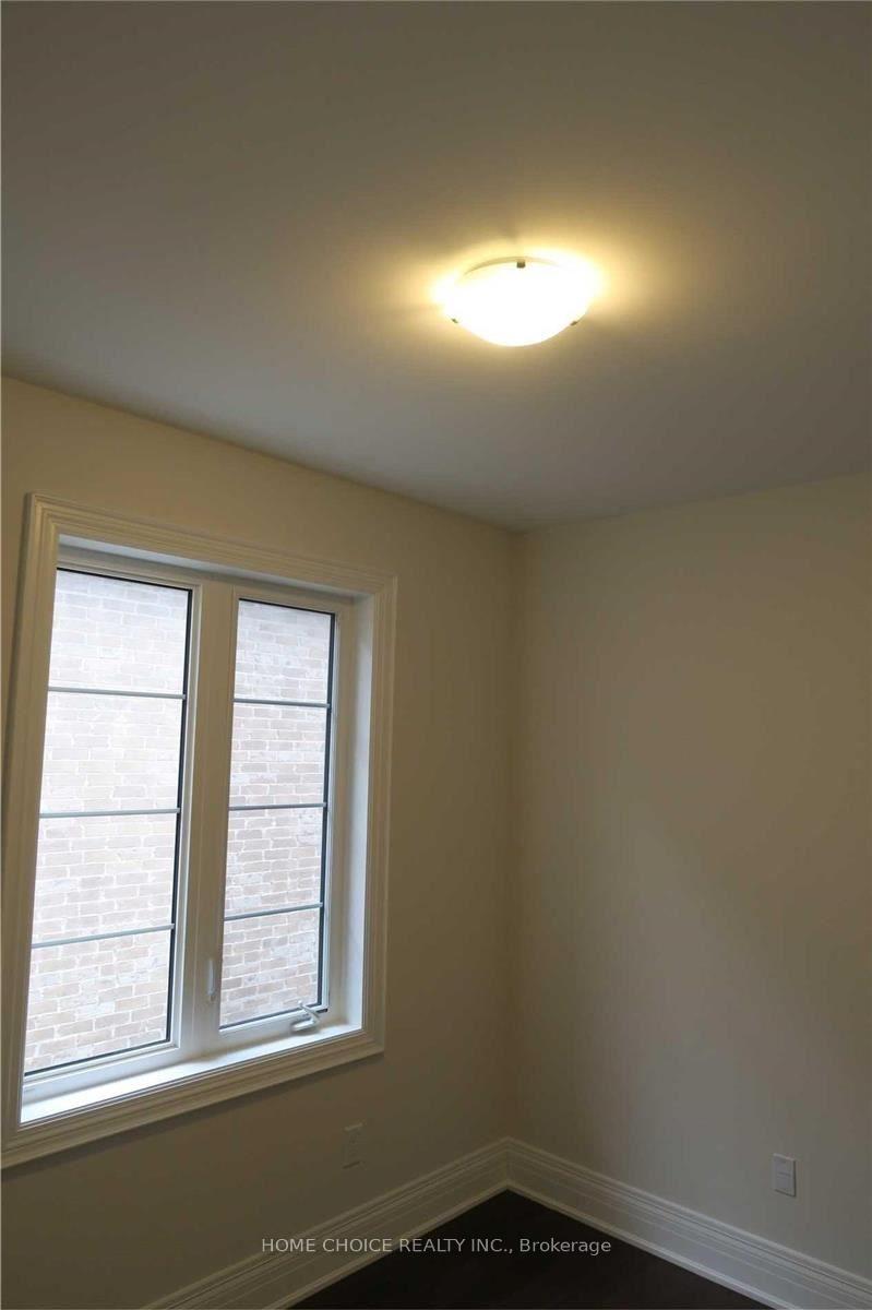 Photo 18 of 120 Hurst Avenue, Vaughan, Patterson — HOMEH