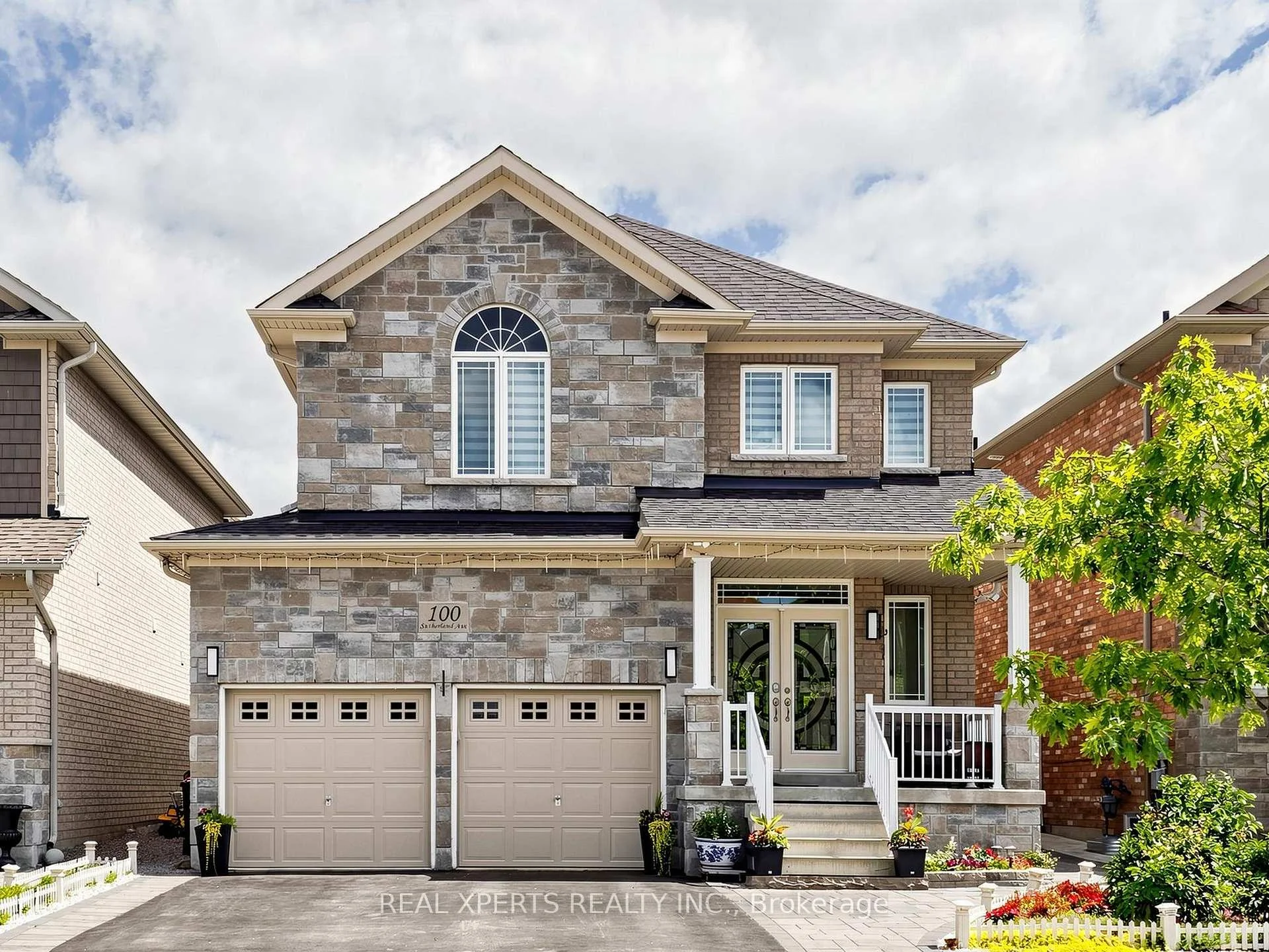 Photo of 100 Sutherland Avenue