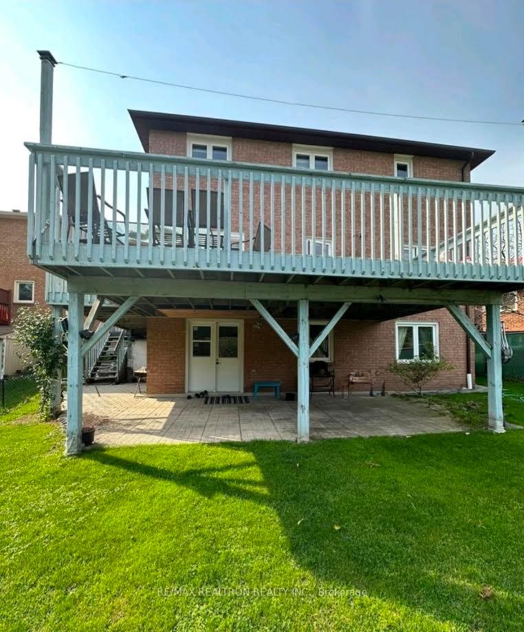 Photo 12 of 55 Cromarty Place, Vaughan, Maple — HOMEH