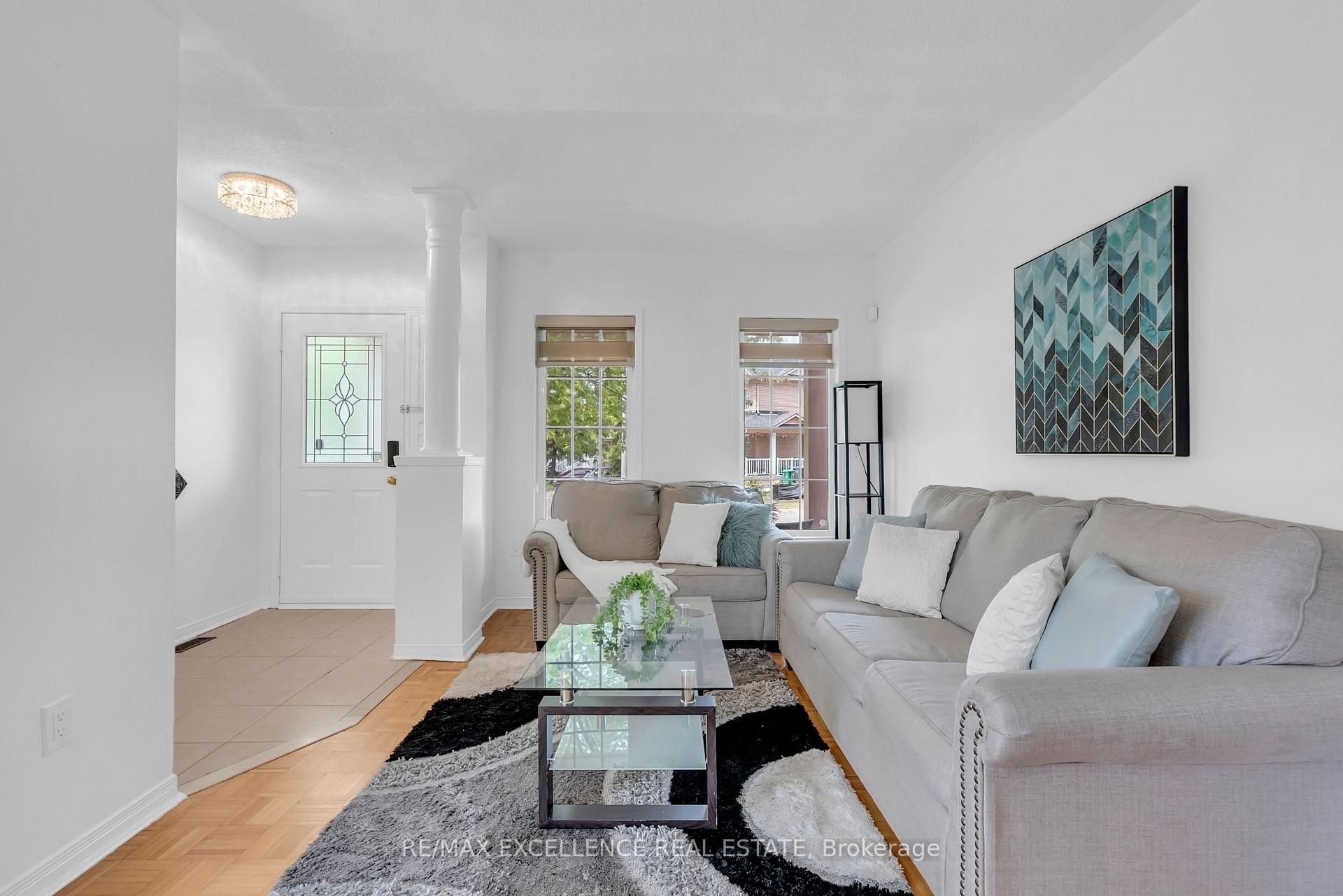 Photo 3 of 50 Jewel Crescent, Brampton, Sandringham-Wellington — HOMEH