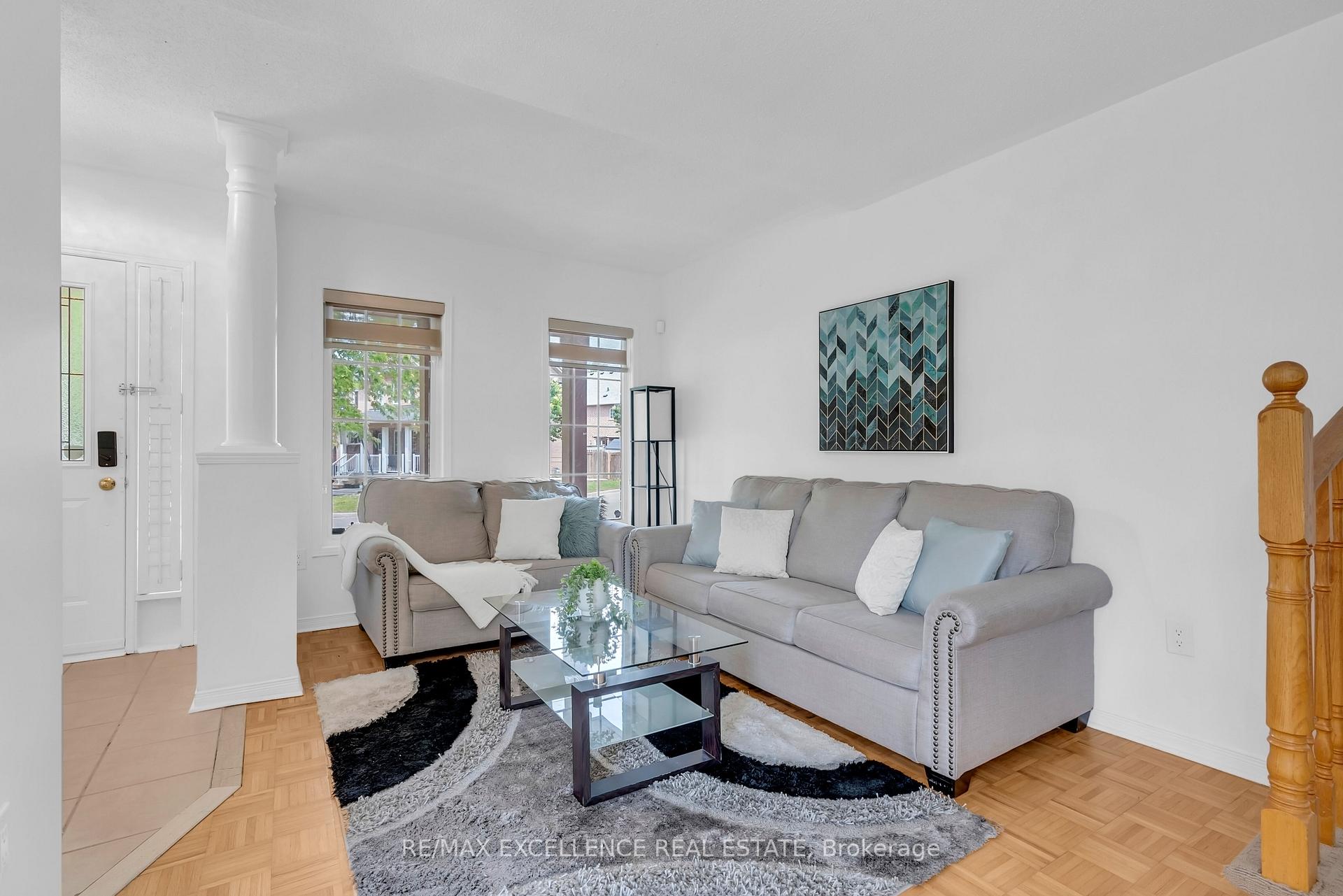 Photo 5 of 50 Jewel Crescent, Brampton, Sandringham-Wellington — HOMEH