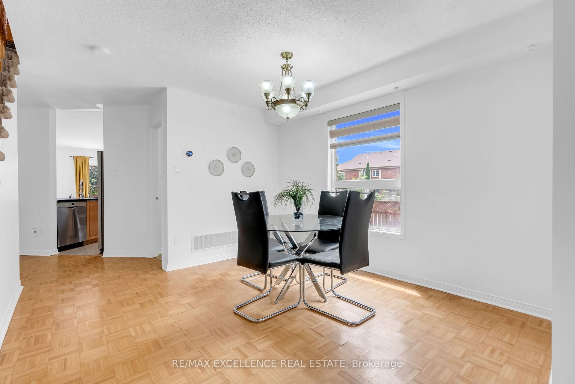 Photo 7 of 50 Jewel Crescent, Brampton, Sandringham-Wellington — HOMEH