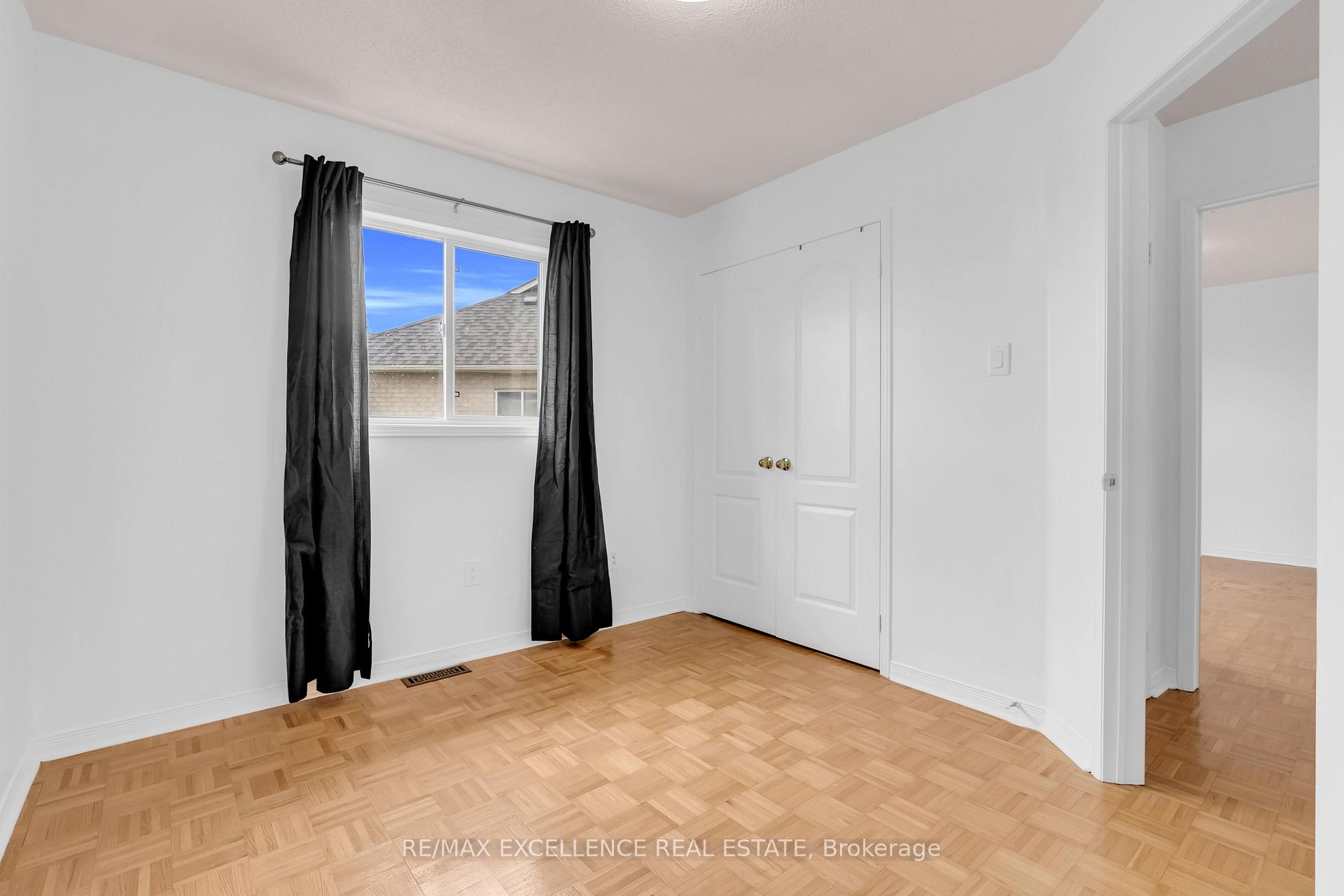 Photo 25 of 50 Jewel Crescent, Brampton, Sandringham-Wellington — HOMEH