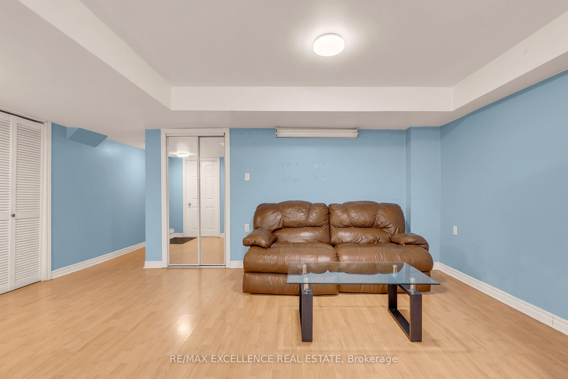 Photo 31 of 50 Jewel Crescent, Brampton, Sandringham-Wellington — HOMEH