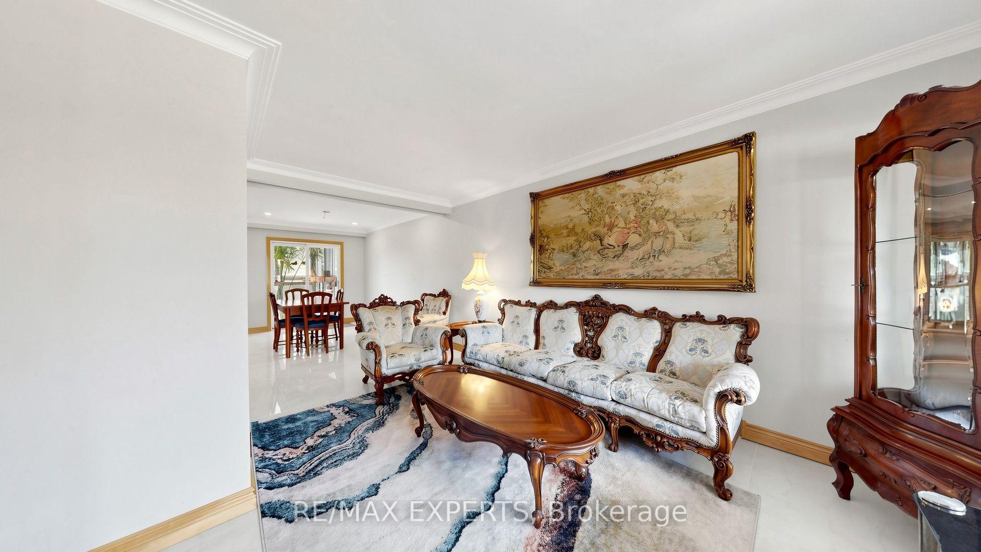 Photo 5 of 145 Gloucester Grove, Toronto, Oakwood Village — HOMEH
