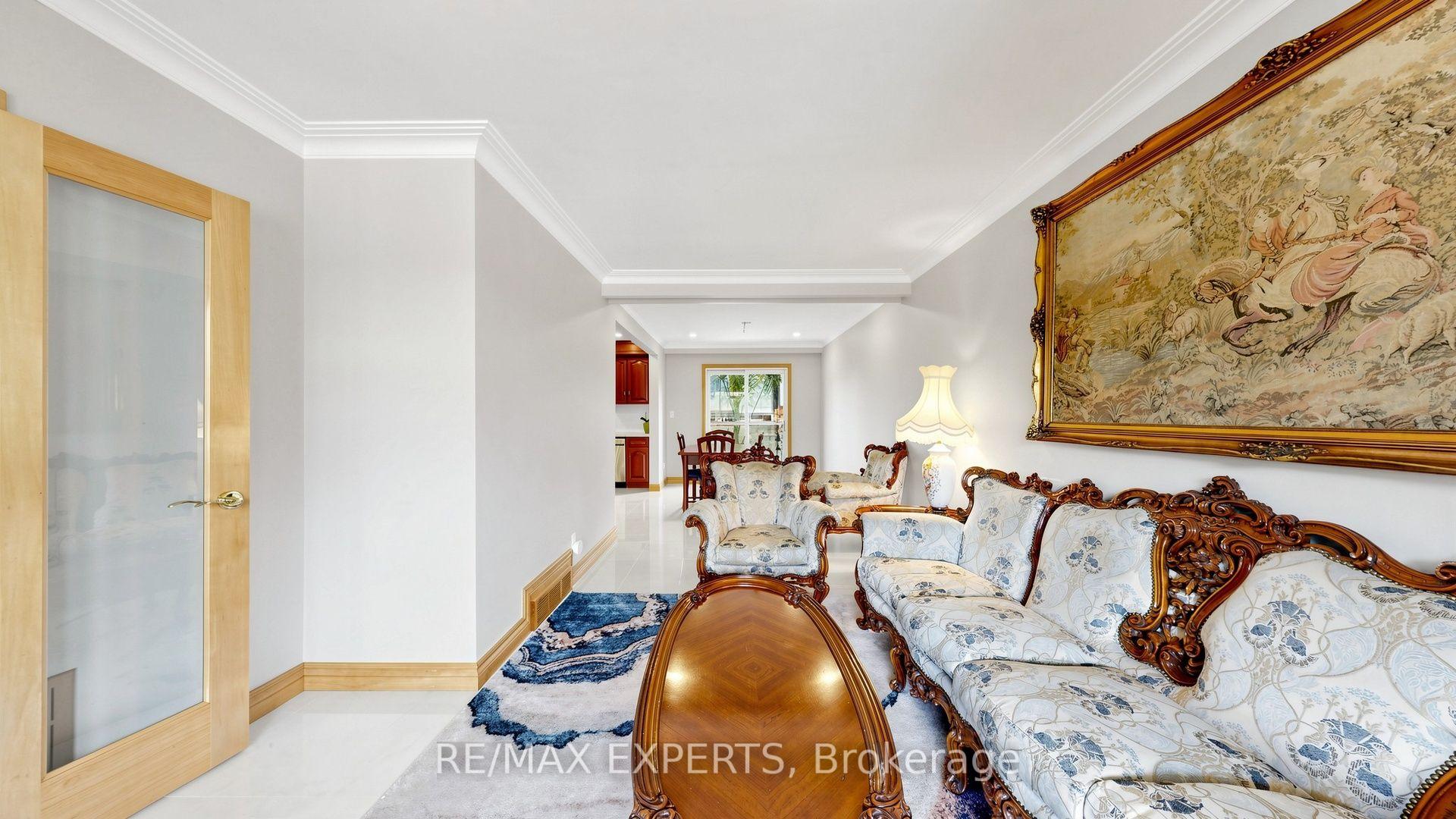 Photo 8 of 145 Gloucester Grove, Toronto, Oakwood Village — HOMEH