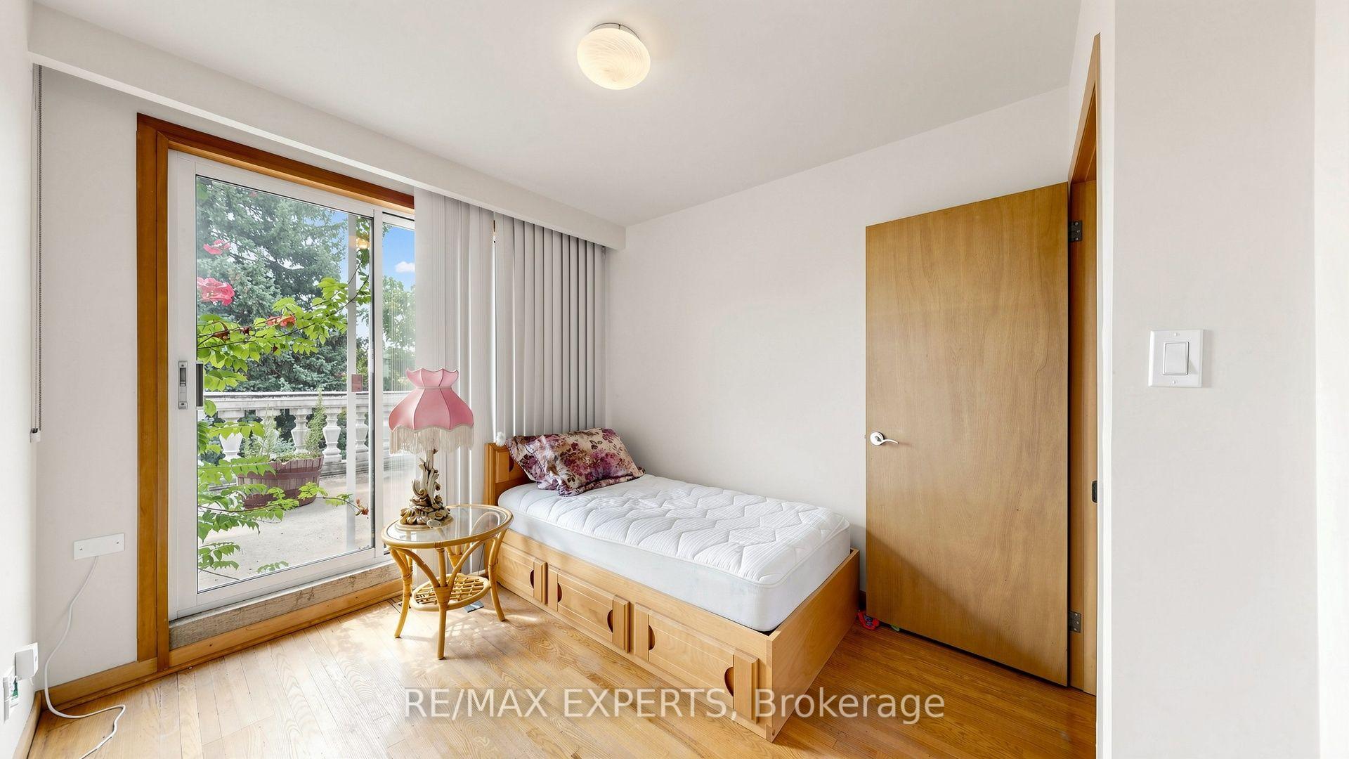 Photo 24 of 145 Gloucester Grove, Toronto, Oakwood Village — HOMEH