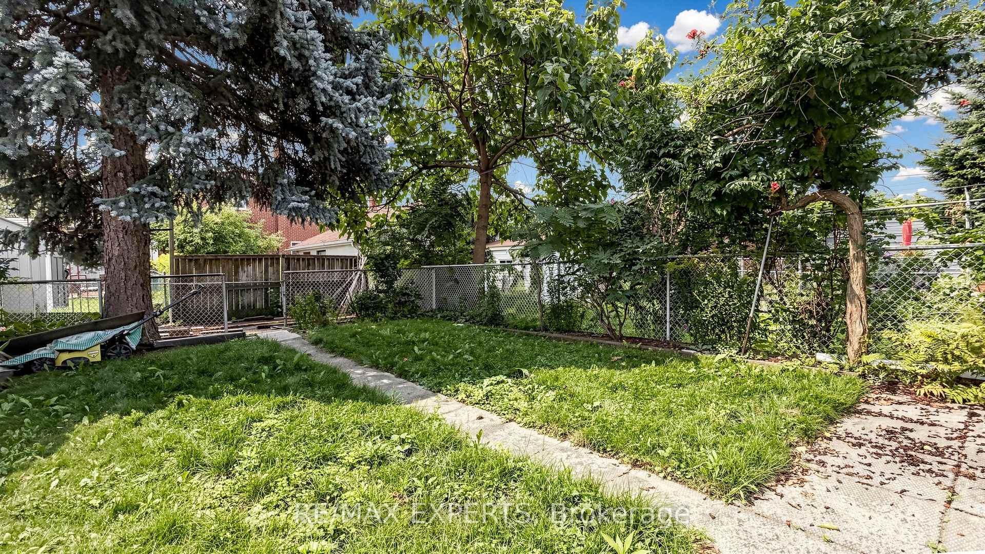 Photo 49 of 145 Gloucester Grove, Toronto, Oakwood Village — HOMEH