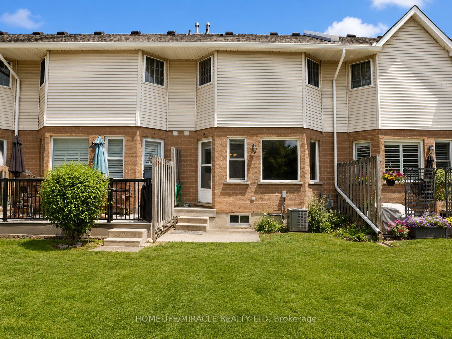 Photo 2 of Unit 38, 10 Holborn Court, Kitchener, Stanley Park — HOMEH