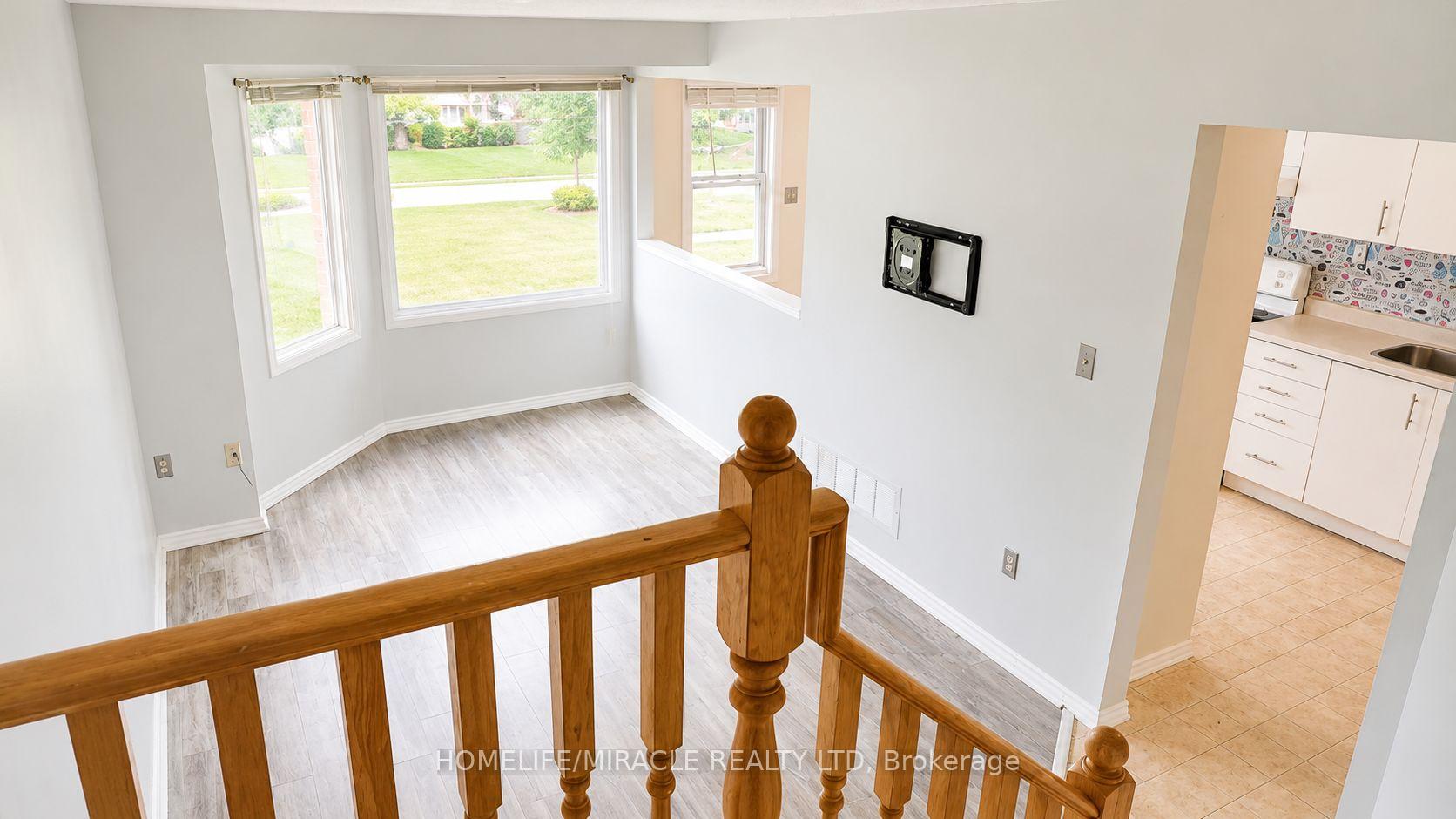 Photo 7 of Unit 38, 10 Holborn Court, Kitchener, Stanley Park — HOMEH