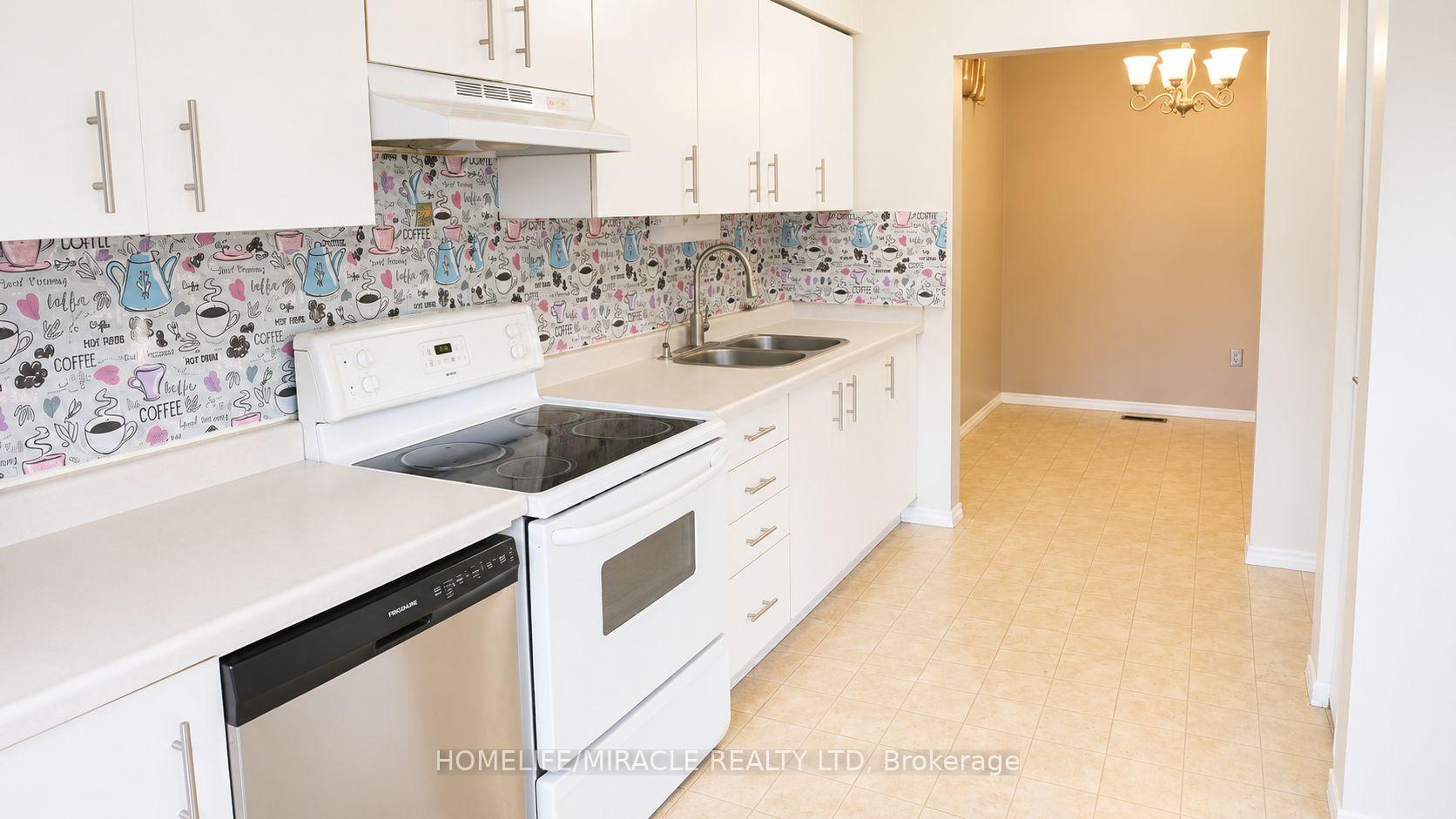 Photo 8 of Unit 38, 10 Holborn Court, Kitchener, Stanley Park — HOMEH