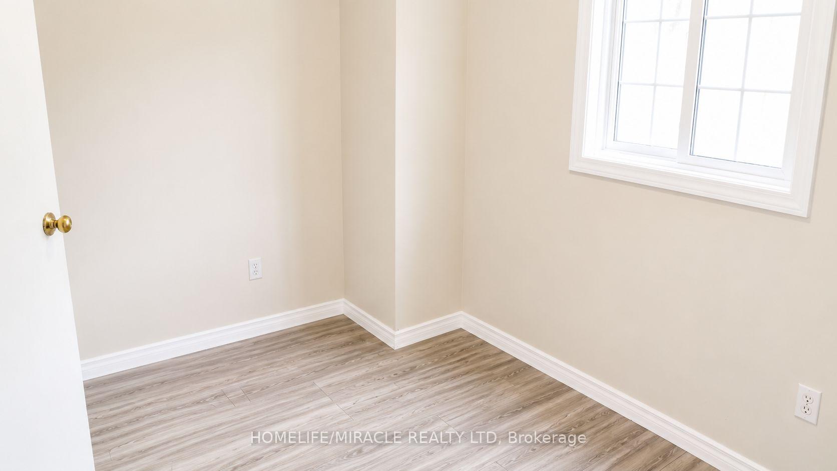 Photo 22 of Unit 38, 10 Holborn Court, Kitchener, Stanley Park — HOMEH