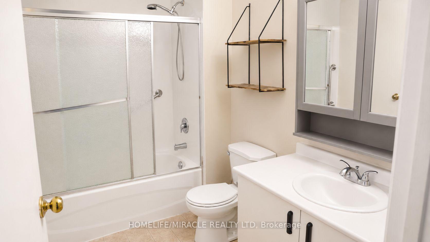 Photo 25 of Unit 38, 10 Holborn Court, Kitchener, Stanley Park — HOMEH