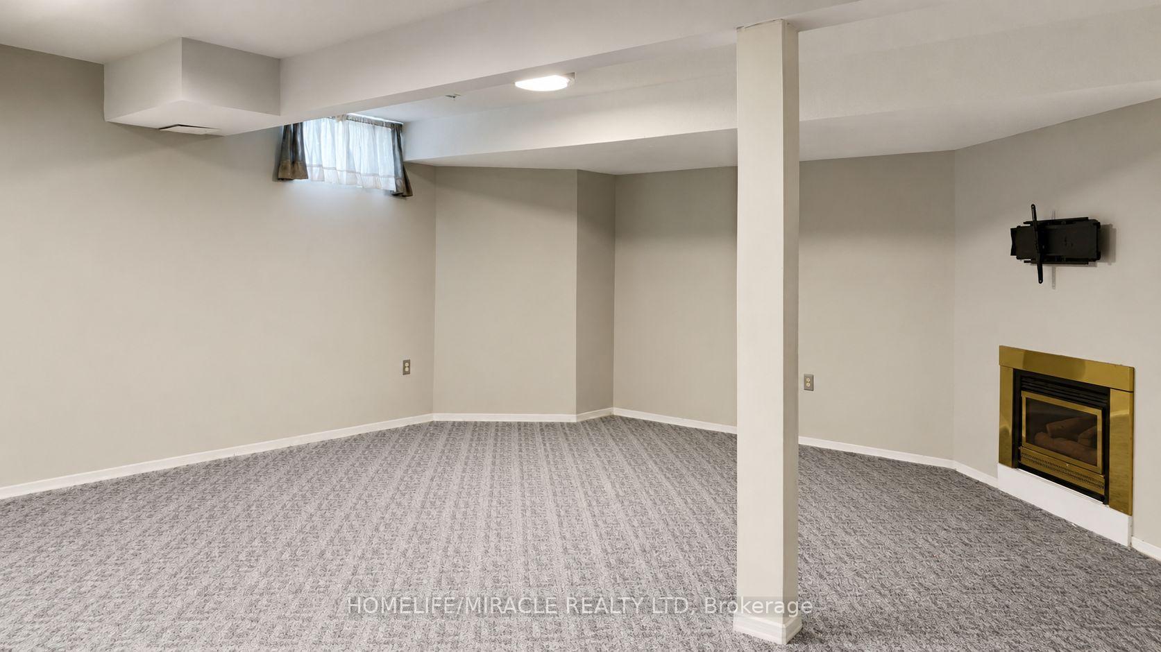 Photo 27 of Unit 38, 10 Holborn Court, Kitchener, Stanley Park — HOMEH