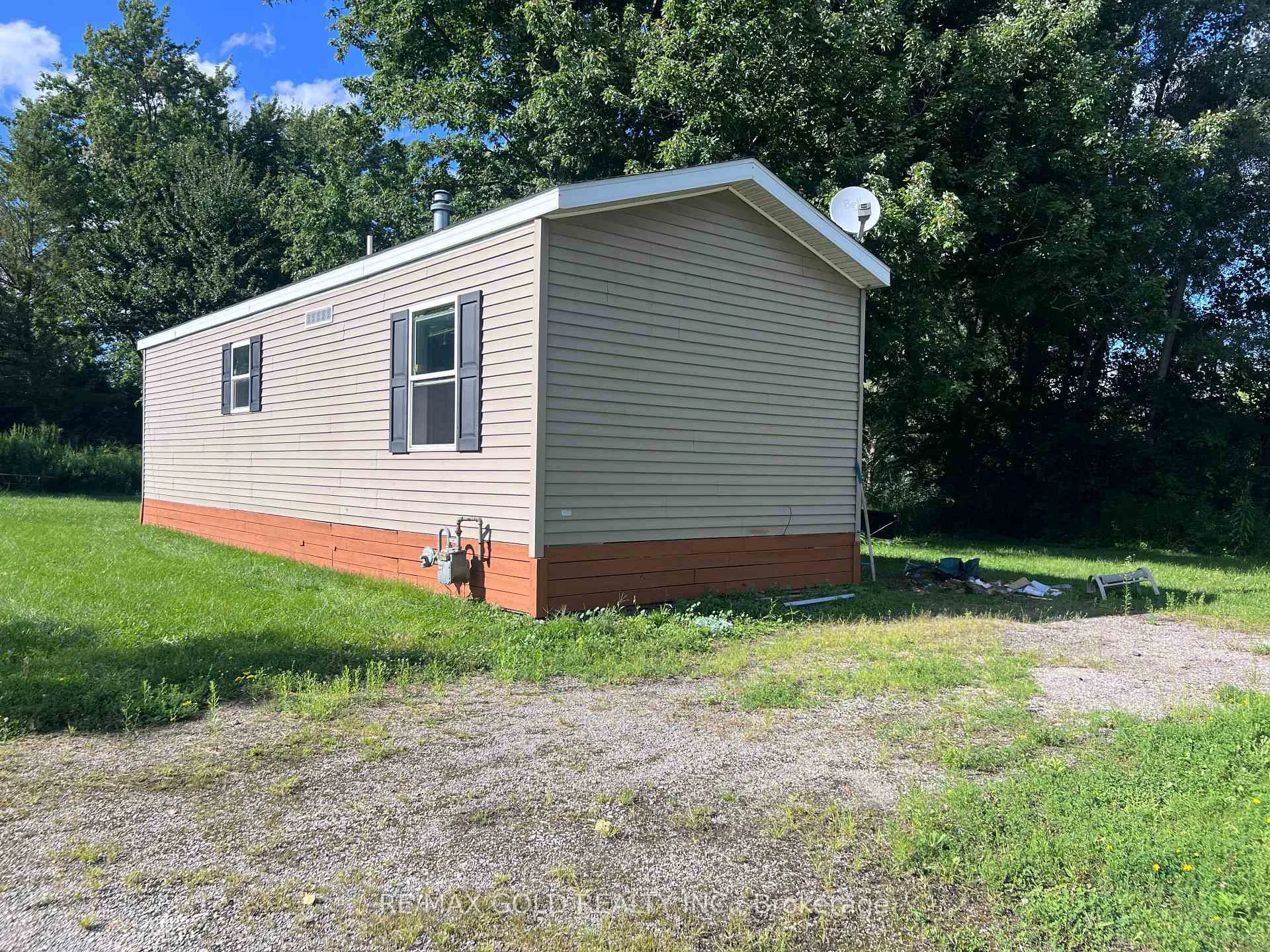 Photo 3 of Unit 5, 292 Freelton Road, Hamilton, Freelton — HOMEH