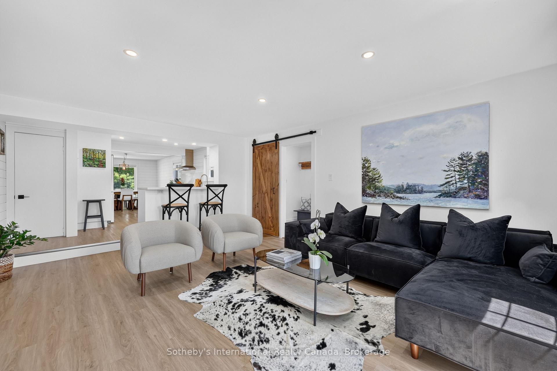 Photo 22 of 131 Bruce Street S, Blue Mountains — HOMEH