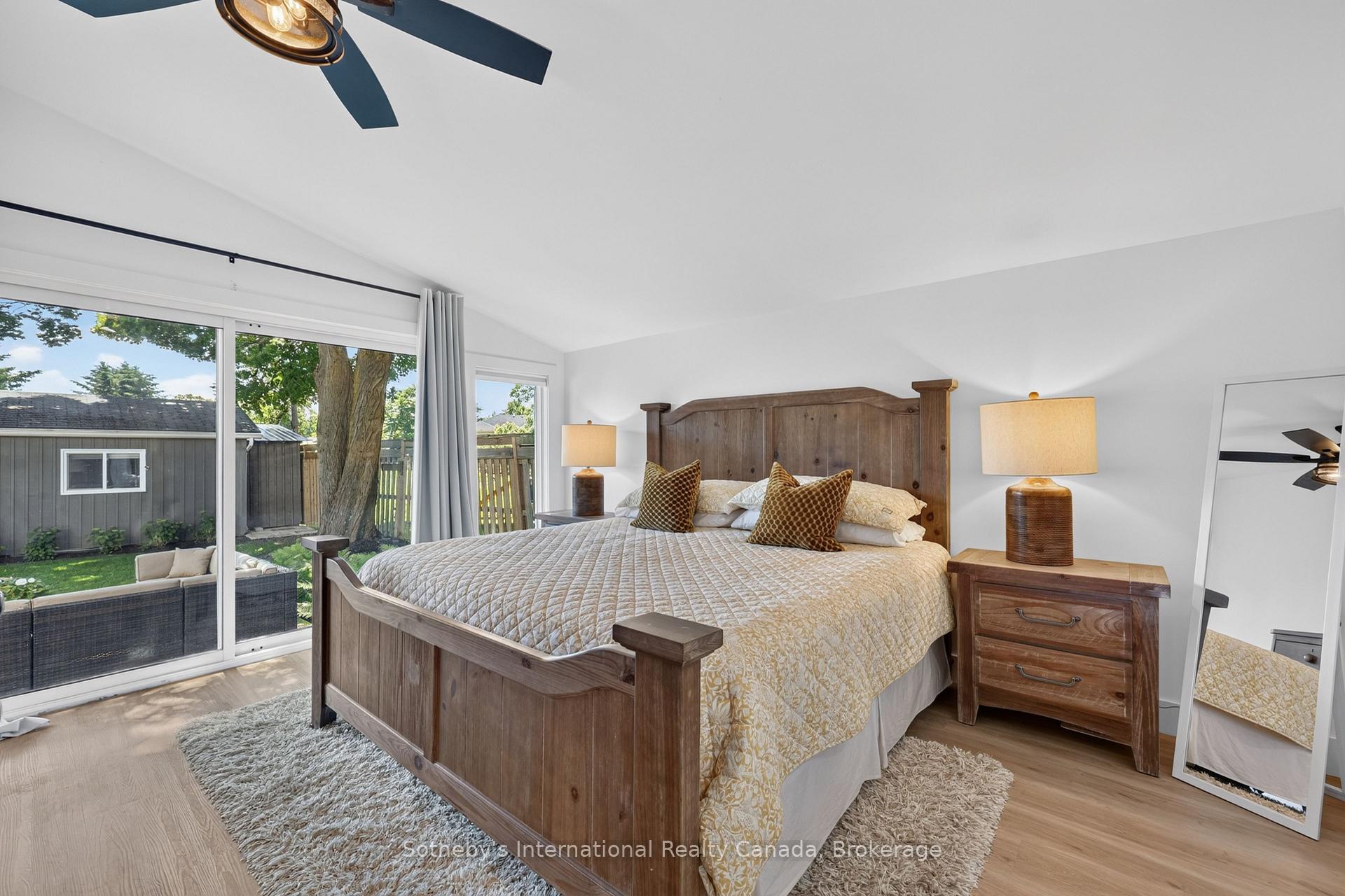 Photo 23 of 131 Bruce Street S, Blue Mountains — HOMEH